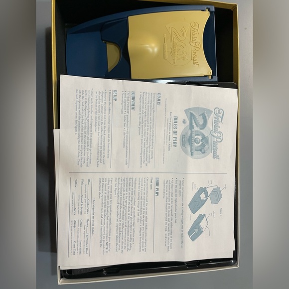 Trivial Pursuit 20th Anniversary Edition - Picture 8 of 11